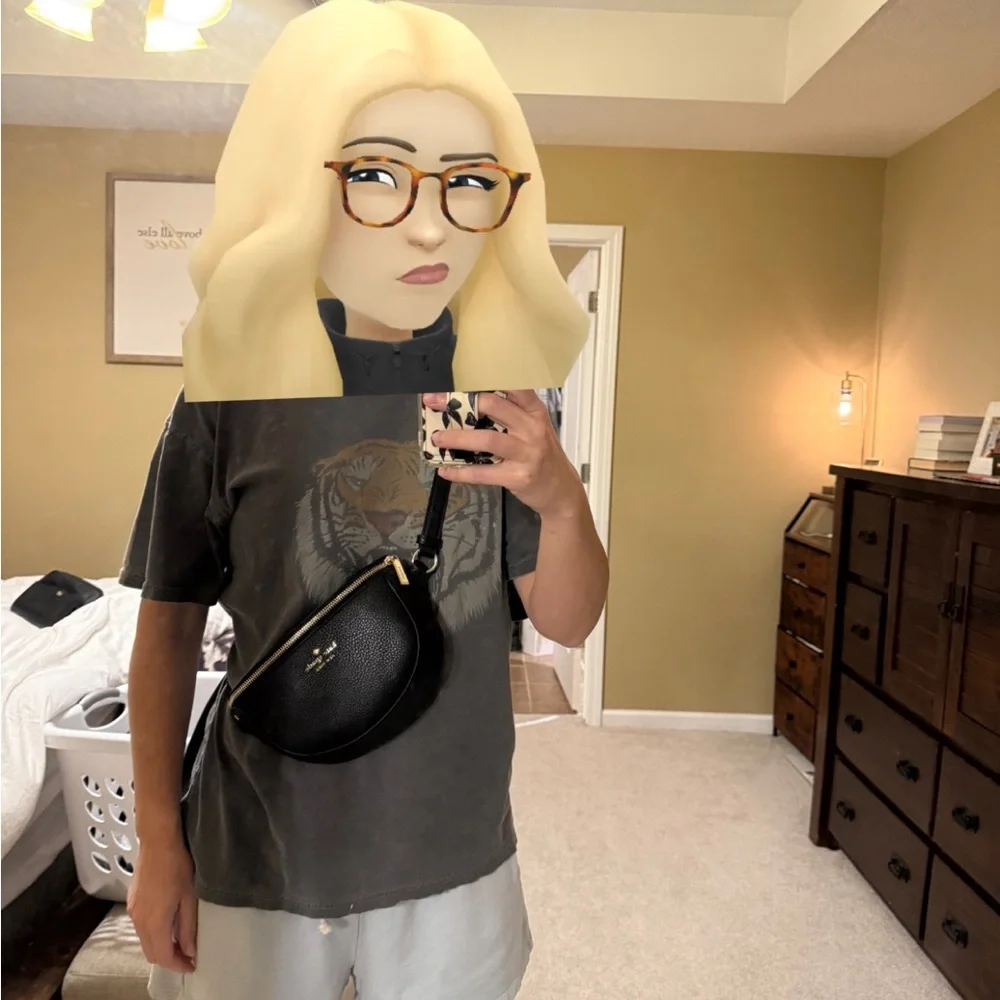 Kate Spade belt Bag - Picture 5 of 5